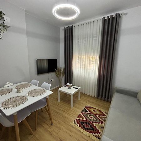 Beratinus Apartment In Berat Center エクステリア 写真