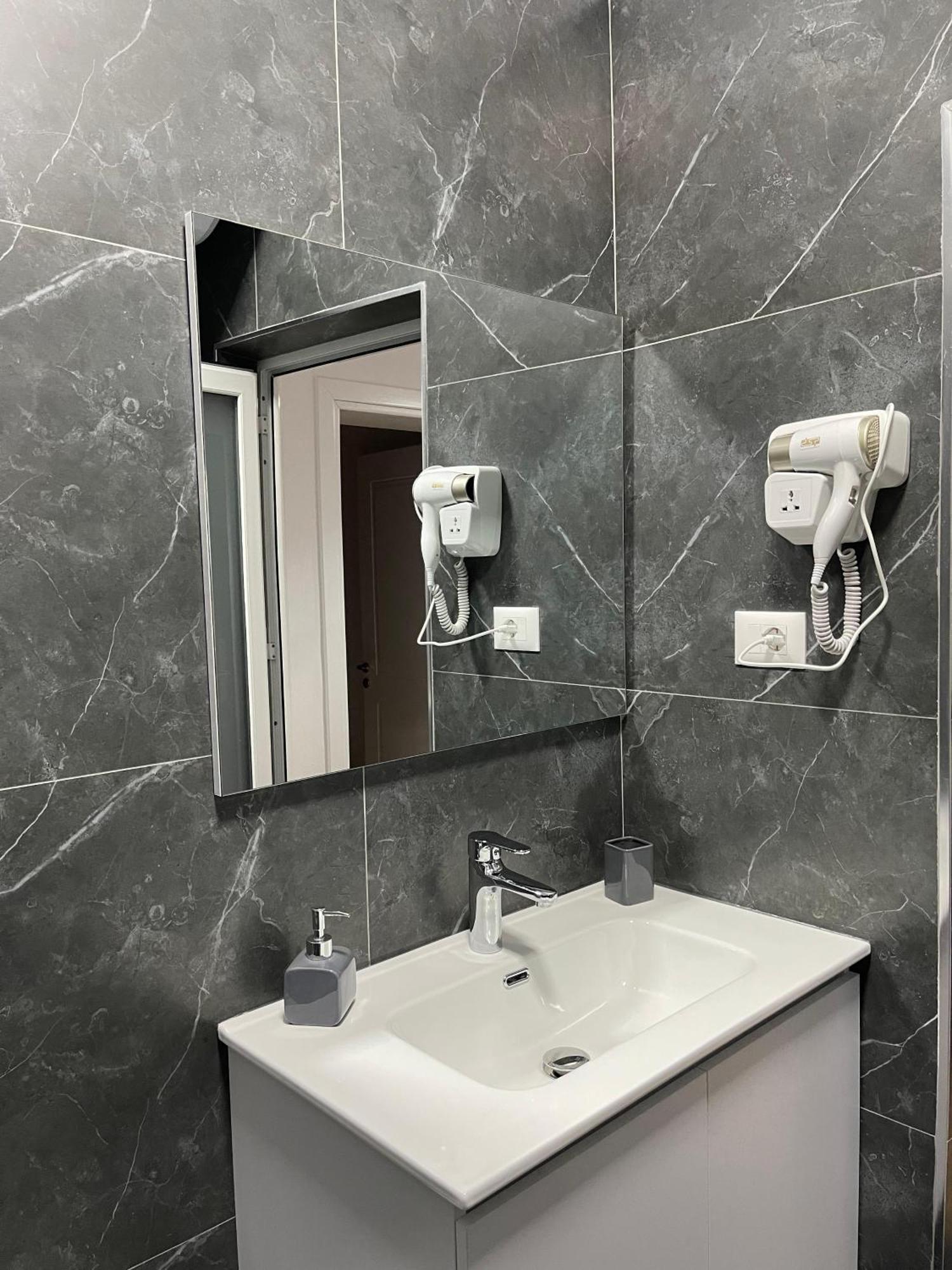 Beratinus Apartment In Berat Center エクステリア 写真