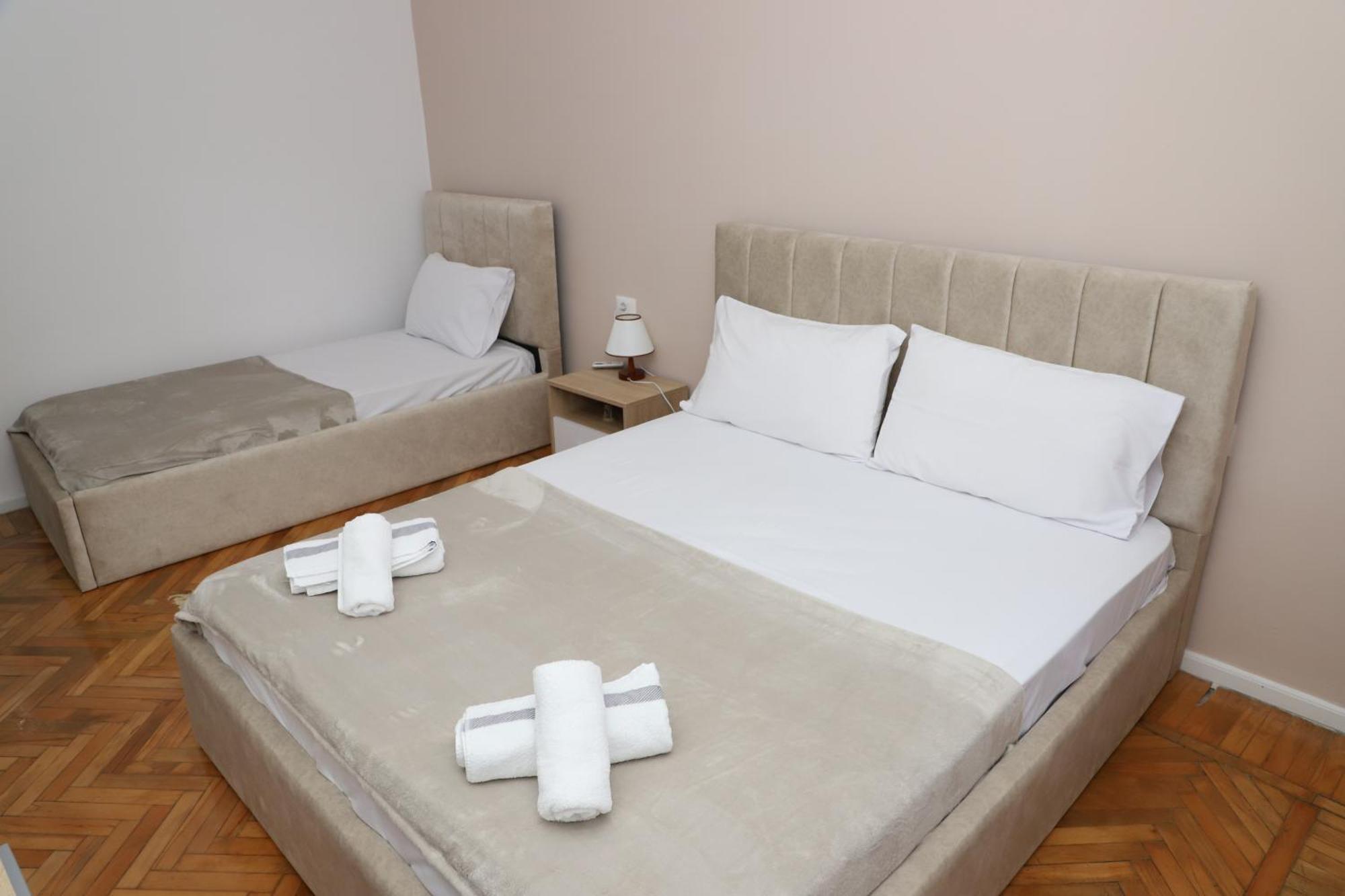 Beratinus Apartment In Berat Center エクステリア 写真